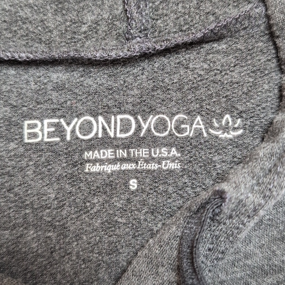 Beyond Yoga Soft Gray Hoodie with Velvet Detail Size Small - Picture 3 of 6